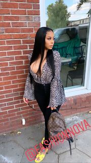 Alexis Skyy feet photo thumbnail