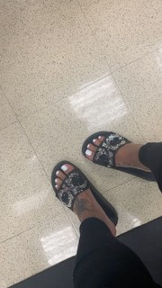 Alexis Skyy feet photo thumbnail