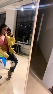 Alexis Skyy feet photo thumbnail