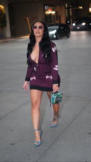 Alexis Skyy feet photo thumbnail