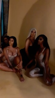 Alexis Skyy feet photo thumbnail