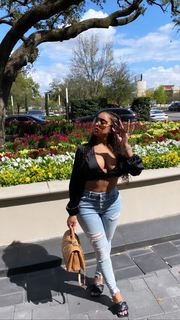 Alexis Skyy feet photo thumbnail