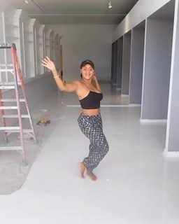 Alexis Skyy feet photo thumbnail