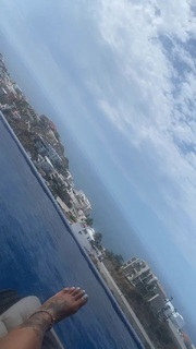 Alexis Skyy feet photo thumbnail