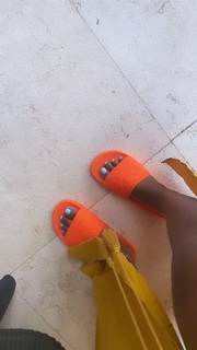 Alexis Skyy feet photo thumbnail