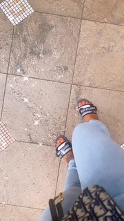 Alexis Skyy feet photo thumbnail