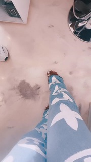 Alexis Skyy feet photo thumbnail