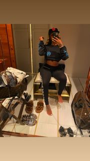 Alexis Skyy feet photo thumbnail