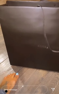 Alexis Skyy feet photo thumbnail