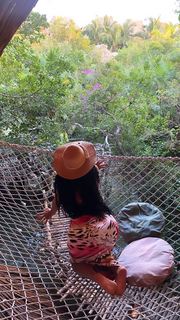 Alexis Skyy feet photo thumbnail