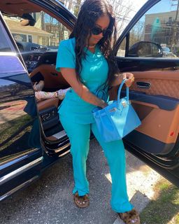 Alexis Skyy feet photo thumbnail