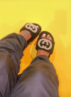 Alexis Skyy feet photo thumbnail