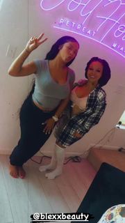 Alexis Skyy feet photo thumbnail