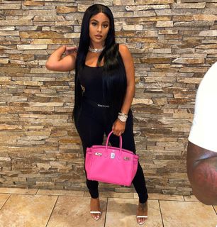 Alexis Skyy feet photo thumbnail
