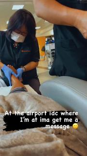 Alexis Skyy feet photo thumbnail