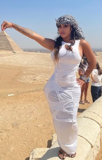 Alexis Skyy feet photo thumbnail