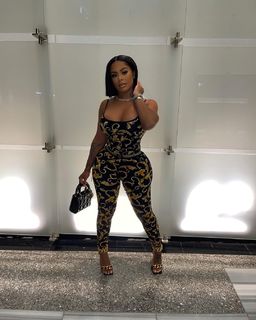 Alexis Skyy feet photo thumbnail