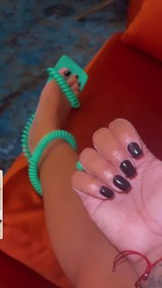 Alexis Skyy feet photo thumbnail