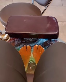 Alexis Skyy feet photo thumbnail
