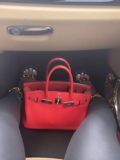 Alexis Skyy feet photo thumbnail