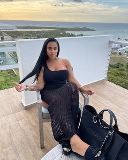 Alexis Skyy feet photo thumbnail