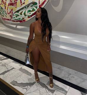 Alexis Skyy feet photo thumbnail