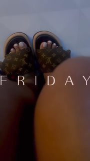 Alexis Skyy feet photo thumbnail