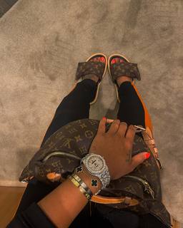 Alexis Skyy feet photo thumbnail