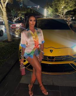 Alexis Skyy feet photo thumbnail