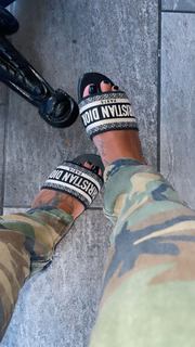 Alexis Skyy feet photo thumbnail