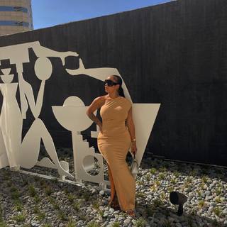 Alexis Skyy feet photo thumbnail