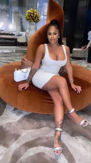 Alexis Skyy feet photo thumbnail
