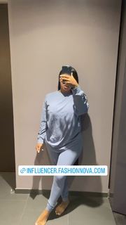 Alexis Skyy feet photo thumbnail