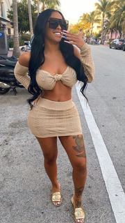 Alexis Skyy feet photo thumbnail