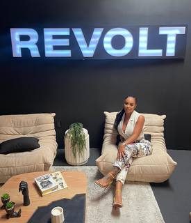 Alexis Skyy feet photo thumbnail