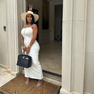 Alexis Skyy feet photo thumbnail