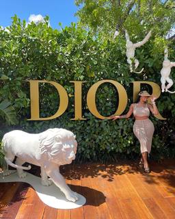 Alexis Skyy feet photo thumbnail