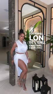 Alexis Skyy feet photo thumbnail