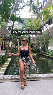 Alexis Skyy feet photo thumbnail