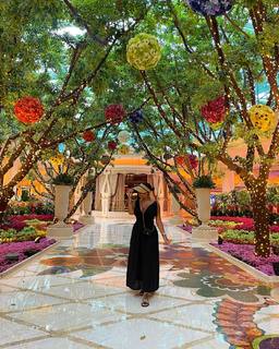 Alexis Skyy feet photo thumbnail