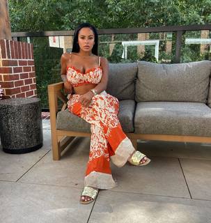 Alexis Skyy feet photo thumbnail