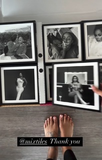 Alexis Skyy feet photo thumbnail