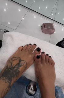 Alexis Skyy feet photo thumbnail