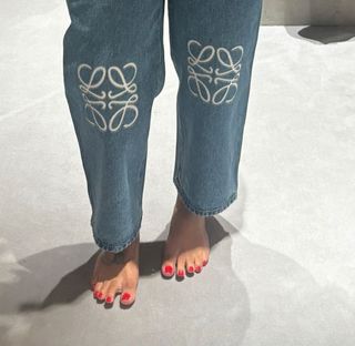 Alexis Skyy feet photo thumbnail