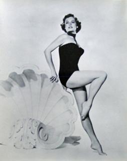 Alexis Smith feet photo 9