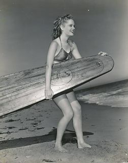 Alexis Smith feet photo 13