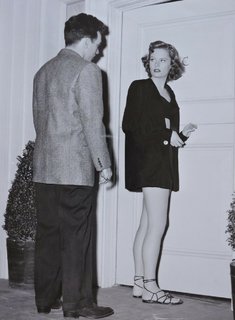 Alexis Smith feet photo 9