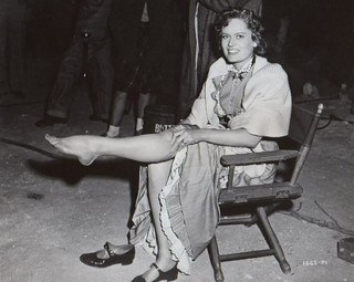 Alexis Smith feet photo 8