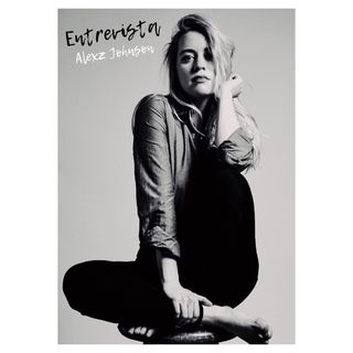 Alexz Johnson feet photo 2