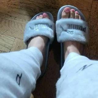 Aleyna Tilki feet photo thumbnail